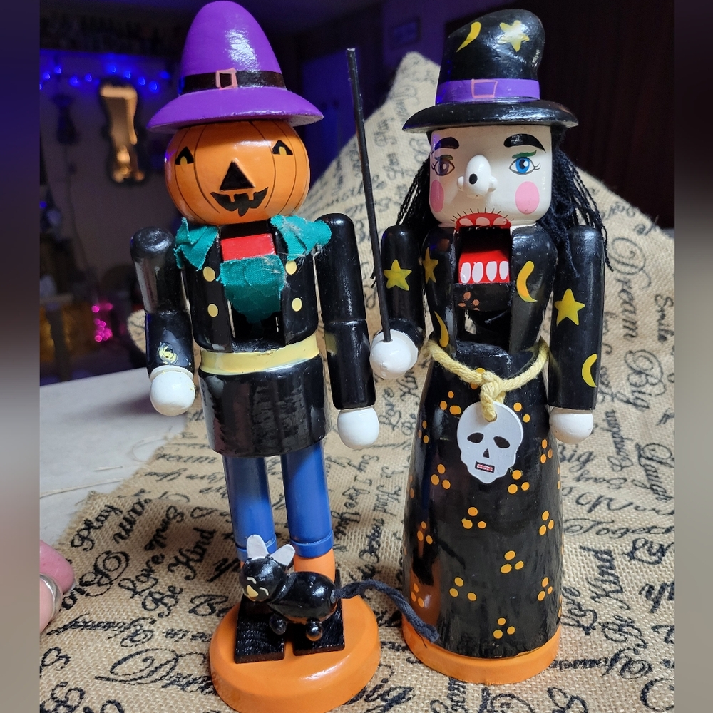 Vintage rare collectable 10 in Halloween nut crackers lot of 2